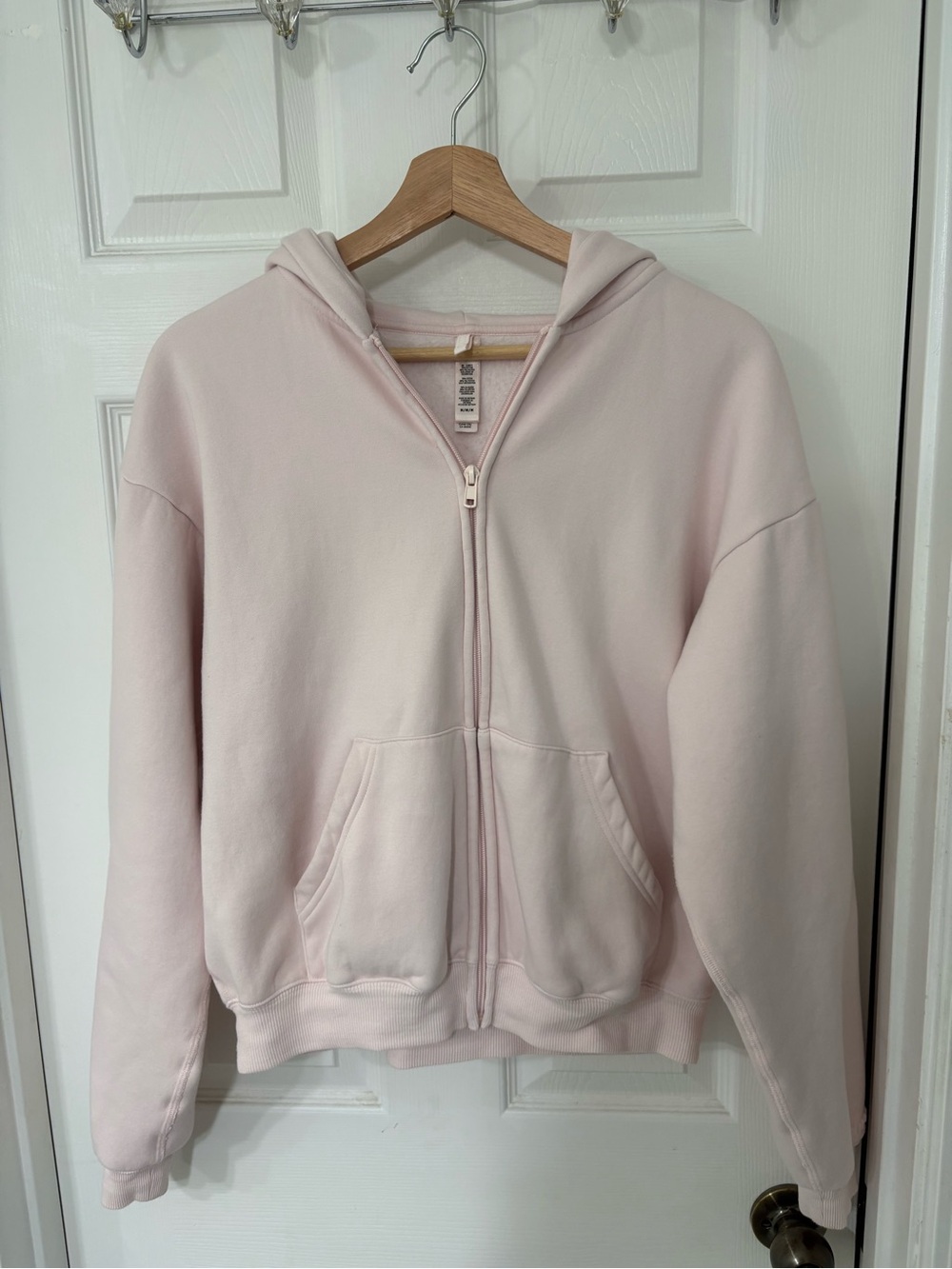 SKIMS Cotton Fleece Zip-Up Hoodie in barely pink size M